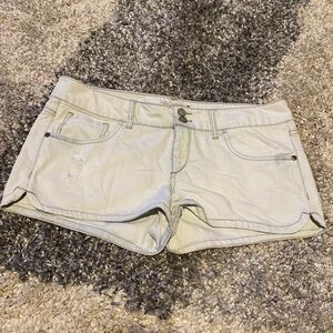 SO junior jean shorts